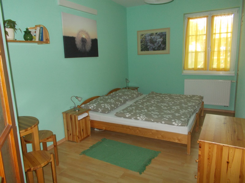 Ibolya szoba (2 fő)